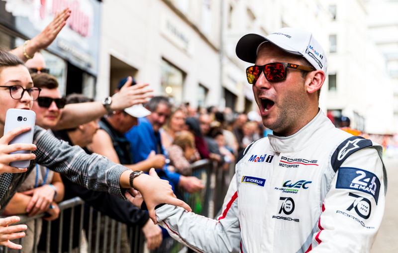 Nick Tandy had a blast at the drivers parade. I did too.